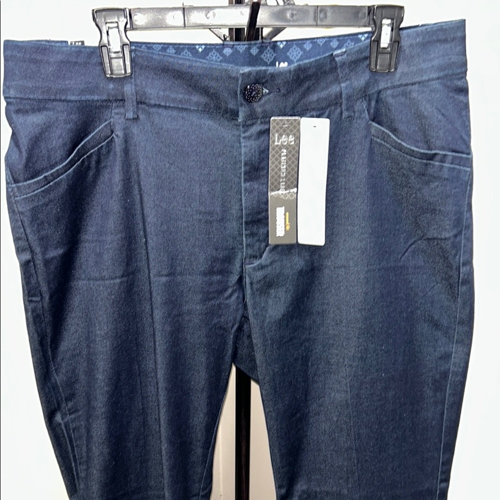 NWT Lee Blue Slim Jeans Classic Fit size 16